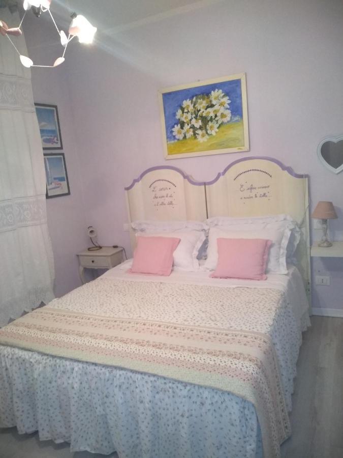 Tre Civette Sul Como Bed & Breakfast Marina di Massa Eksteriør bilde